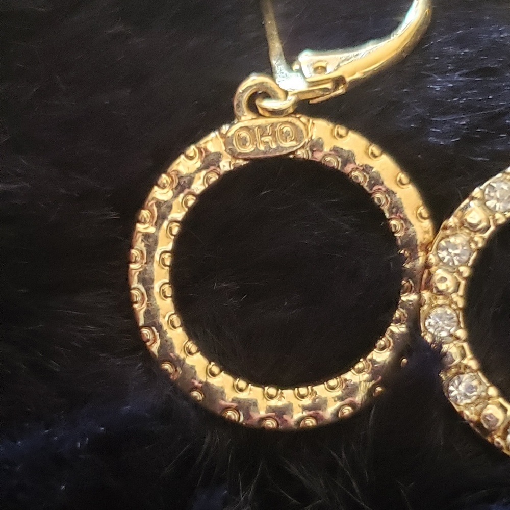Gold diamond earings oho